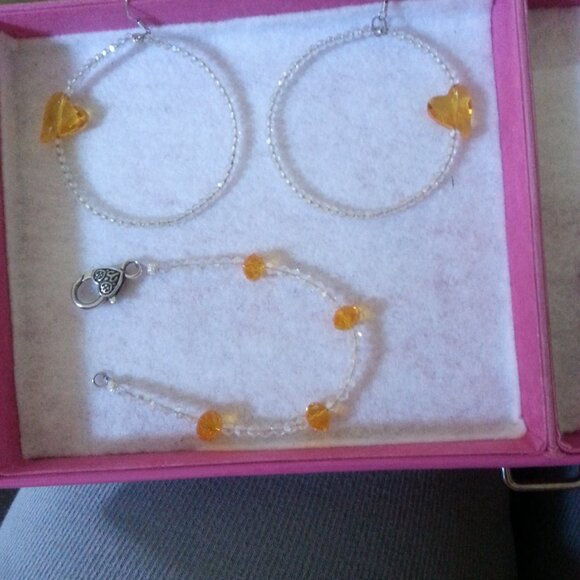 Swarovski Crystal Hand-Made Jewelry set Earring Yellow White Hoop Hear Bracelet. - Picture 4 of 8